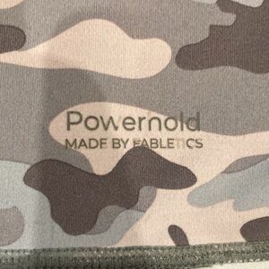 LEGGINGS FABLETICS POWERHOLD camo , side phone pockets & inside waist pocket